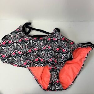 Rue Bleu Two Piece Strappy Geometric Pattern Bikini XL